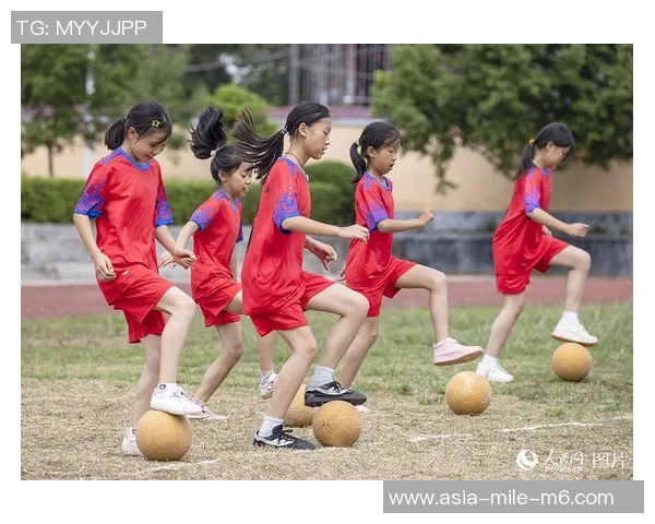 新合村小学足球队积极备战促进学生身心健康与团队合作精神